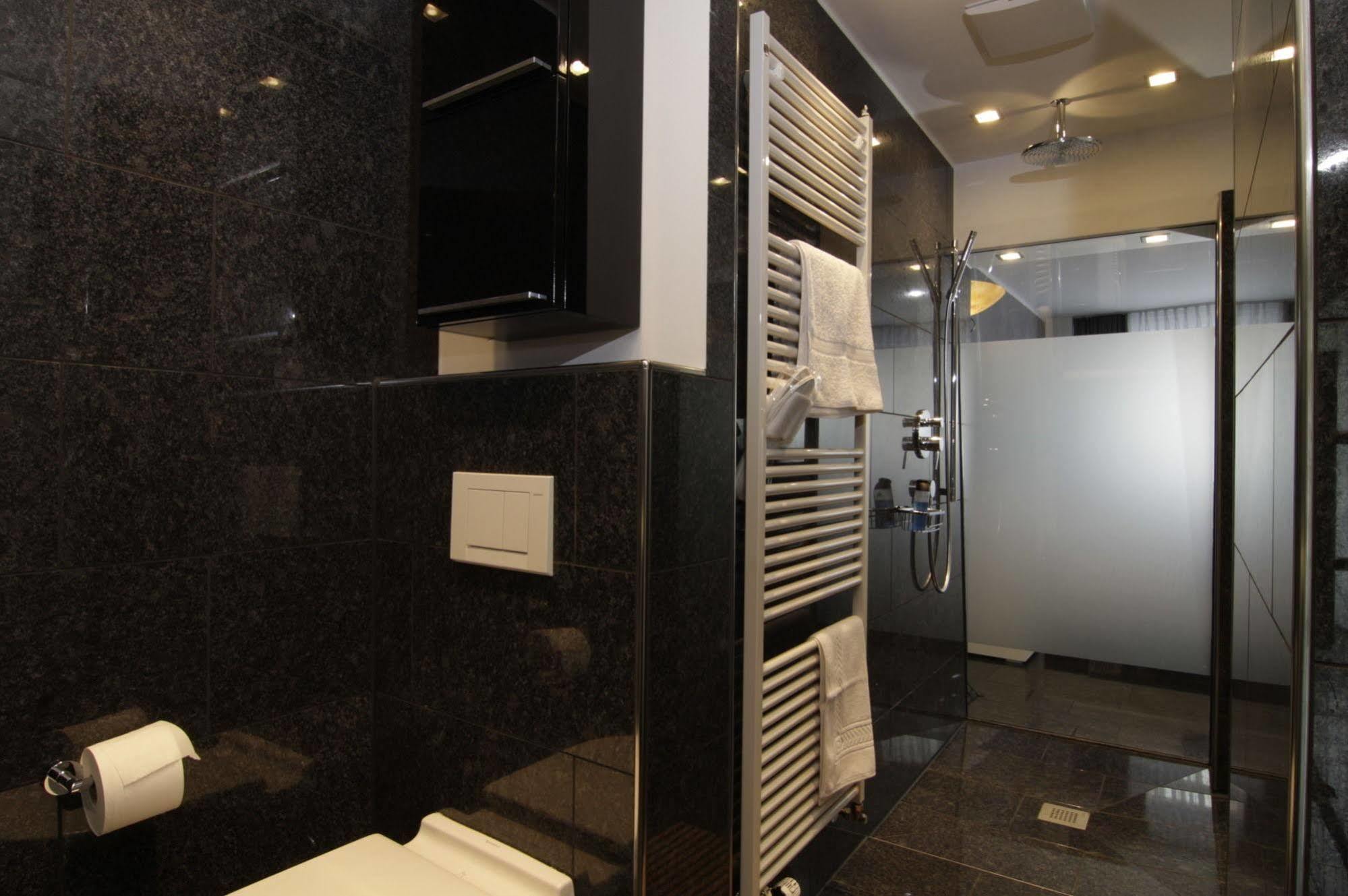 Maria Suite Am Dom Cologne Exterior photo