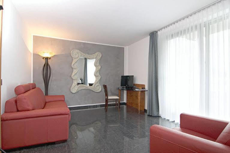 Maria Suite Am Dom Cologne Exterior photo